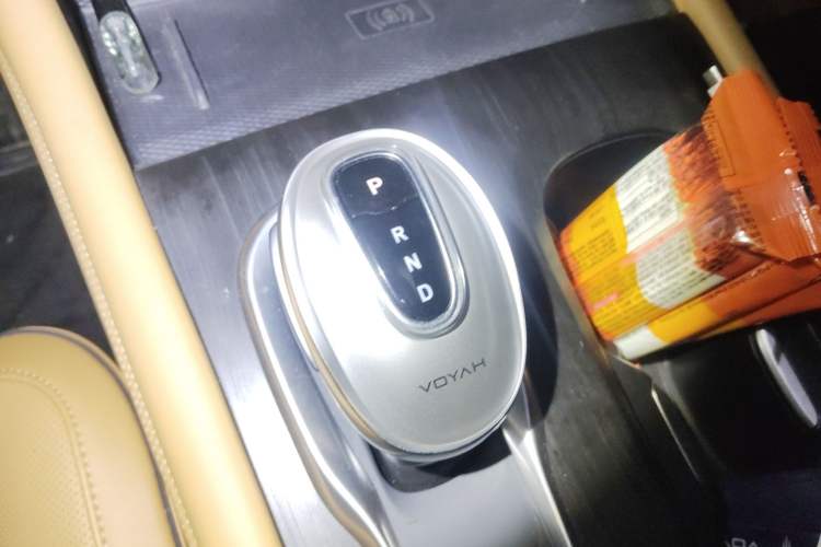 Used VOYAH Dream 2022 Low-Carbon Edition Dream+ Smart Enjoyment Package Gear Lever