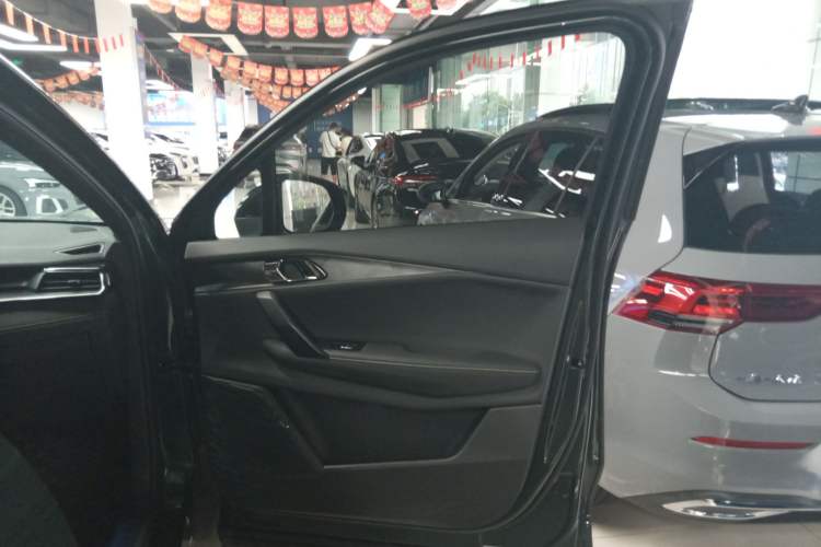 Used Lynk & Co 06 2023 Remix 1.5T Hero