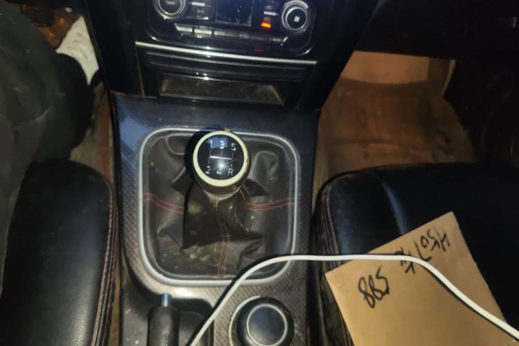 Used Haval H5 Classic 2015 2.0L Manual Two-Wheel Drive Entry-Level Trim