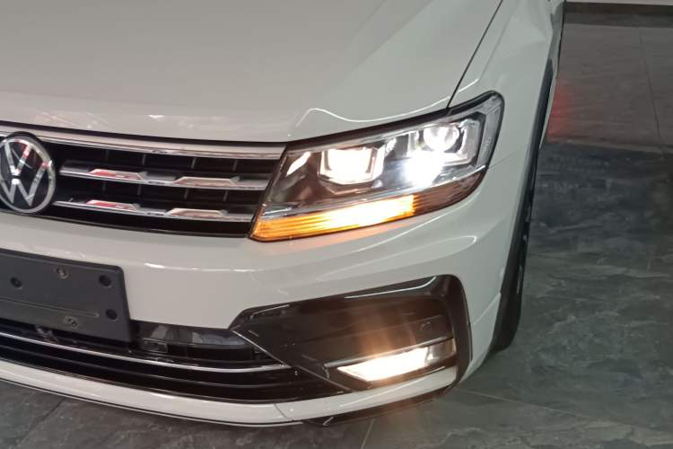 Used Volkswagen Tiguan L 2021 330TSI Automatic Two-Wheel Drive R-Line Enhanced Edition Left Front Headlight