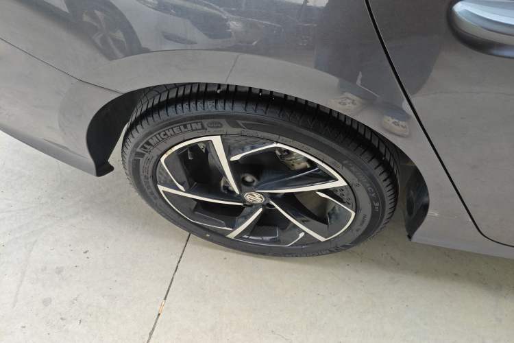 Used MG 5 2021 300TGI DCT Elegant & Trendy Edition