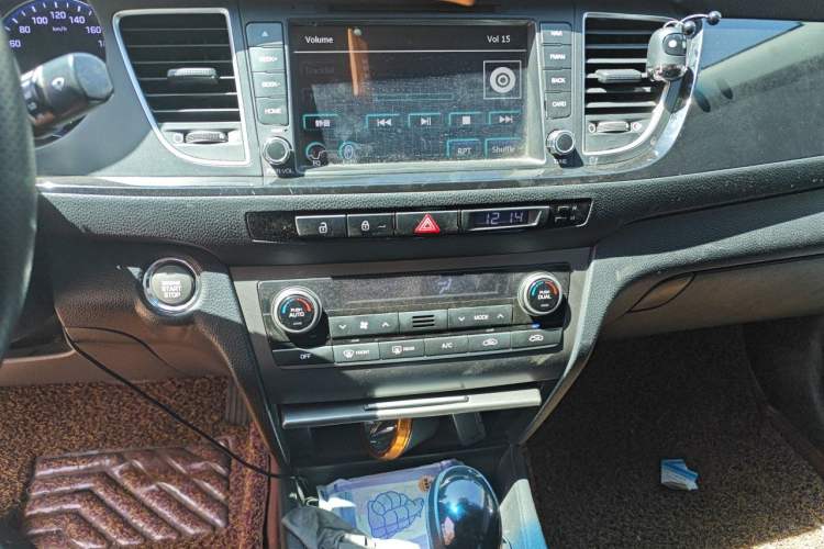 Used Hyundai Mistra 2014 1.8L Automatic Smart GLS
