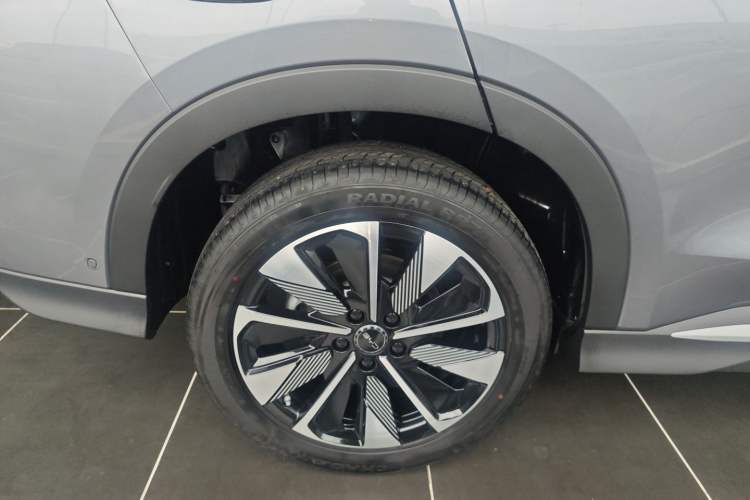 Used BYD Song PLUS New Energy 2025 DM-i Smart Drive 112KM Prestige Model