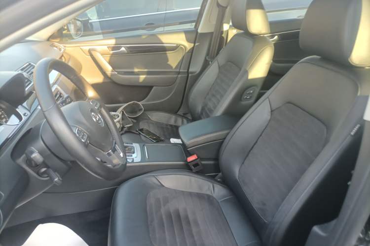 Used Volkswagen Magotan 2015 Facelift 1.8TSI Luxury Model Left Front Seat