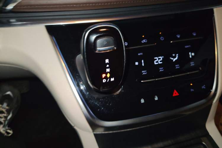 Used Buick GL8 2021 Land Cruiser Executive 652T Premium Model
