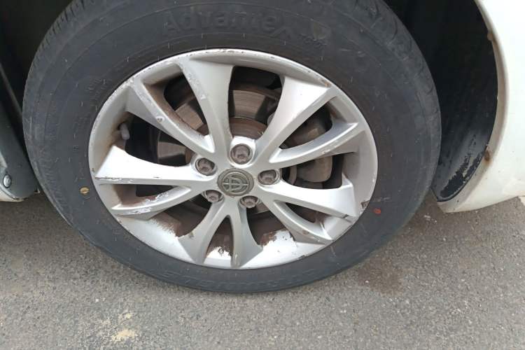 Used Brilliance H220 2014 1.5L Manual Comfort Model Right Front Wheel Hub