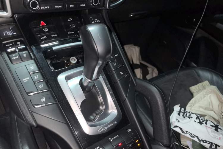 Used Porsche Cayenne 2016 Cayenne Platinum Edition 3.0T
