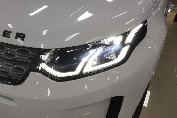 Used Land Rover Discovery Sport 2022 Revised Version 249 PS R-Dynamic S Performance Edition 5 Seats
