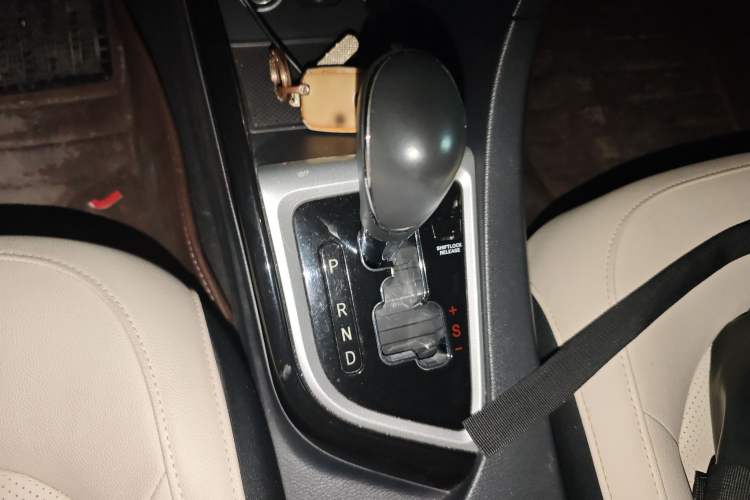 Used Changan Alsvin V7 2016 1.6L Automatic Enjoyment Model China V Standard