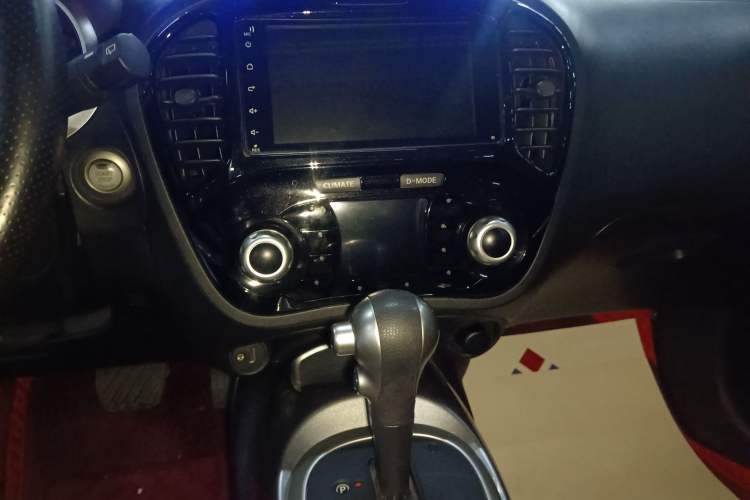 Used Infiniti ESQ 2014 1.6L Spontaneous Edition