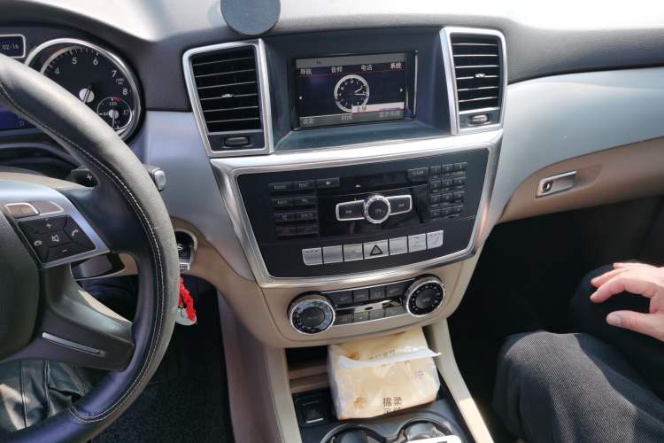 Used Mercedes-Benz M-Class 2012 ML 300