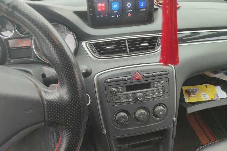 Used Peugeot 308 2014 Enjoy Edition Classic 1.6L Automatic Premium Model Audio And AC Panel