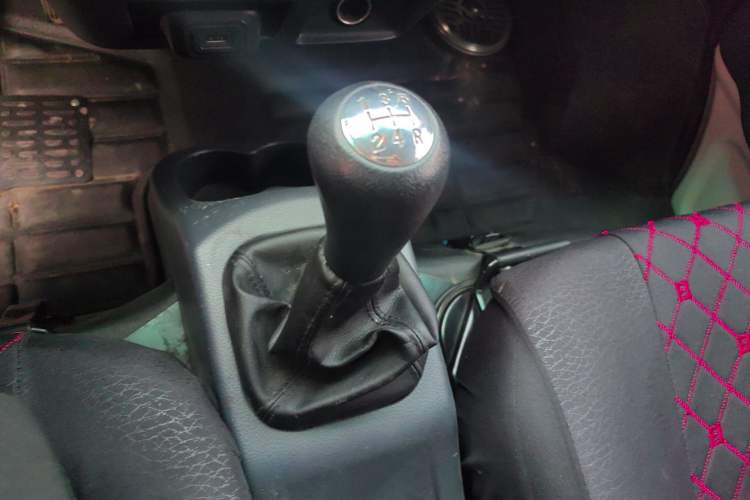 Used Jinbei Hiace X30 2021 1.5L Business-Grade Central Air-Conditioned Van China VI Emission Standard Model SWC15M Gear Lever