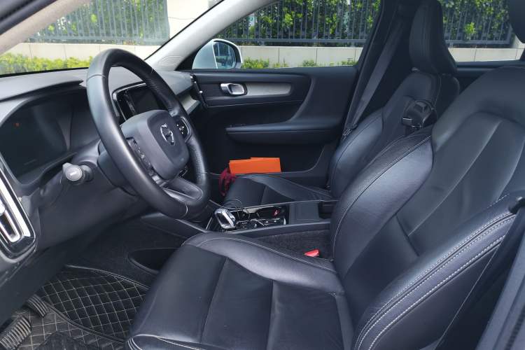 Used Volvo XC40 2020 T4 Four-Wheel Drive Smart Luxury Edition