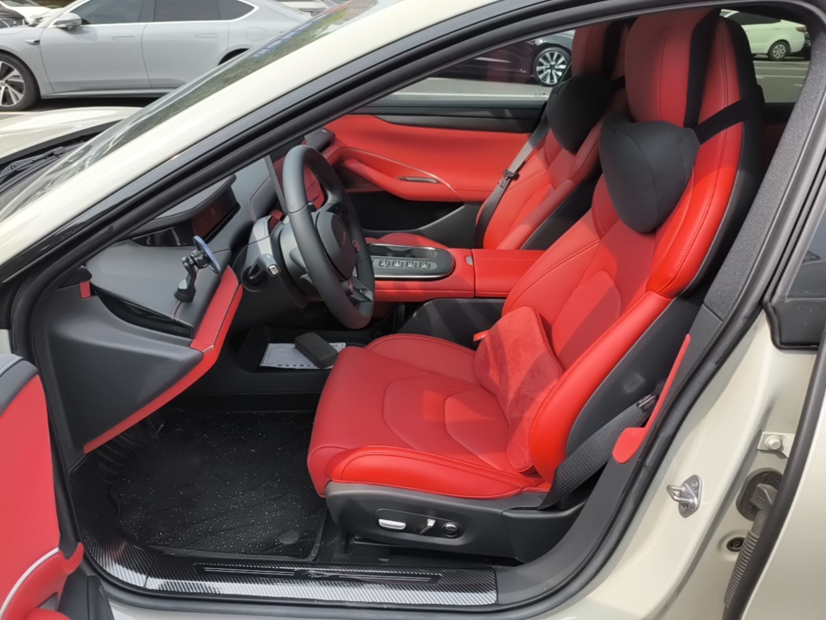 Xiaomi Auto SU7 2024 Rear-Drive Ultra-Long Range Advanced Pro-Level Intelligent Driving Version — снимка 17
