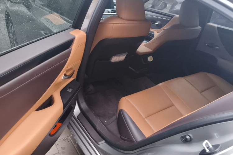 Used Lexus ES 2020 200 Excellence Edition