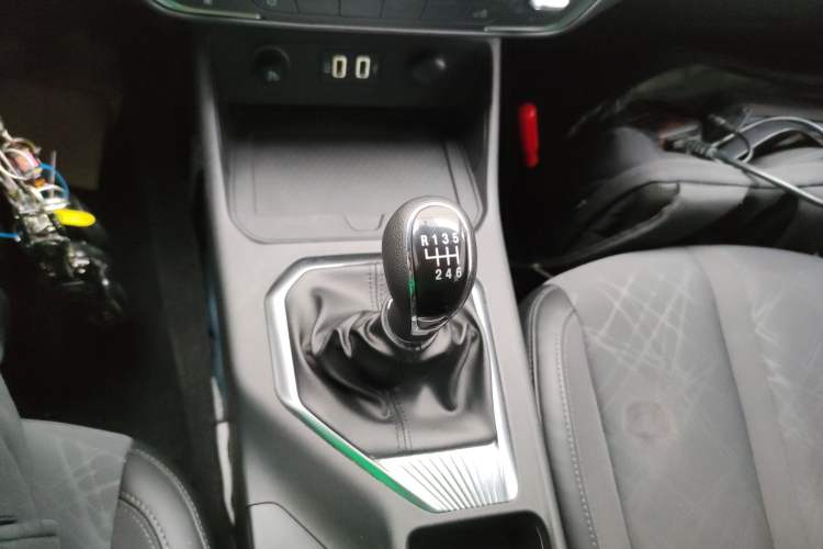 Used Great Wall King Kong Poer 2022 2.0T Manual Diesel Two-Wheel Drive Entrepreneurial Version Long Box Flat Bed – GW4D20M