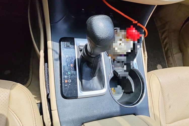 Used Toyota Highlander 2018 2.0T Four-Wheel Drive Elite Edition 7 Seats China VI Standard Gear Lever