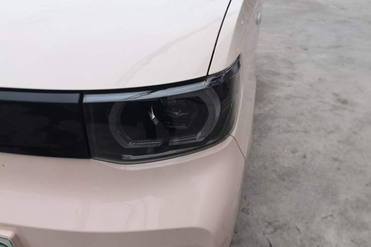 Used Wuling Hongguang MINIEV 2021 Macaron Fashion Model Lithium Iron Phosphate
