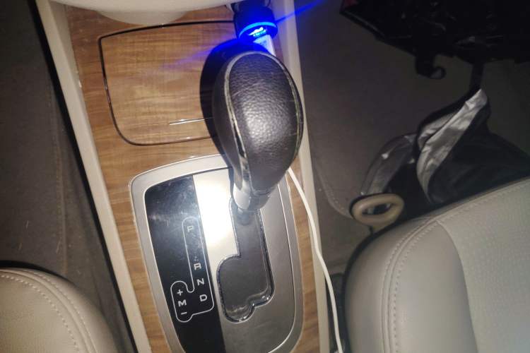 Used Buick Excelle 2013 1.5L Automatic Classic Model
