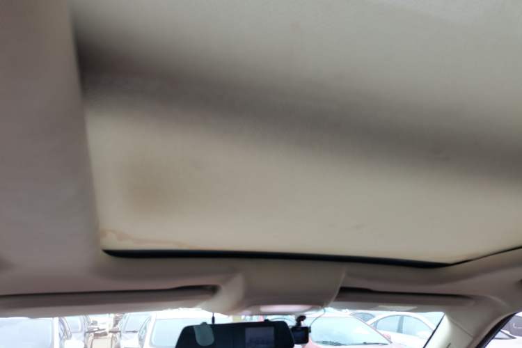 Used Zotye T300 2017 1.5L Manual Luxury Model Headliner