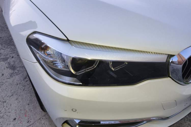 Used BMW 5 Series 2018 Facelifted 530Li xDrive Luxury Package
