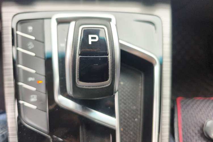 Used Geely Auto Emgrand X7 Sport 2020 1.8TD DCT ZhiZun PRO