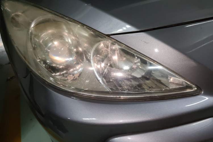 Used Peugeot 307 2010 Sedan 1.6L Automatic Luxury Edition
