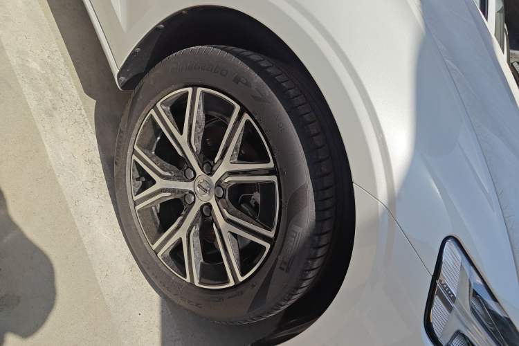 Used Volvo S60 2025 B4 Zhiyi Luxury Edition