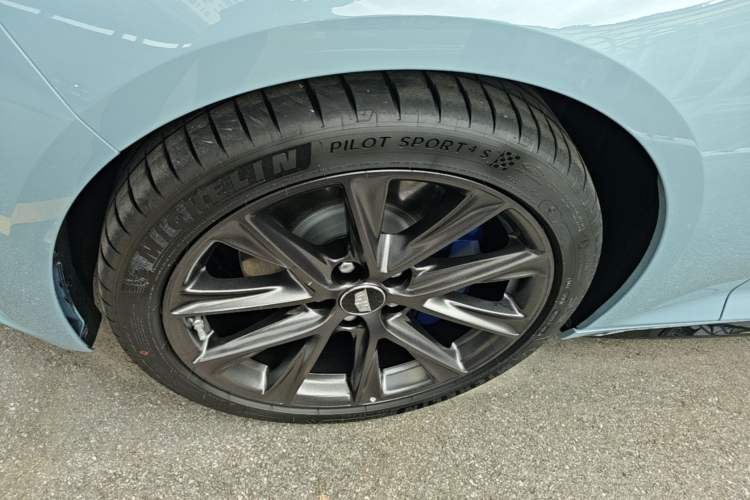 Used Cadillac CT5 2025 28T Track Performance Edition + Peak Track Optional Package
