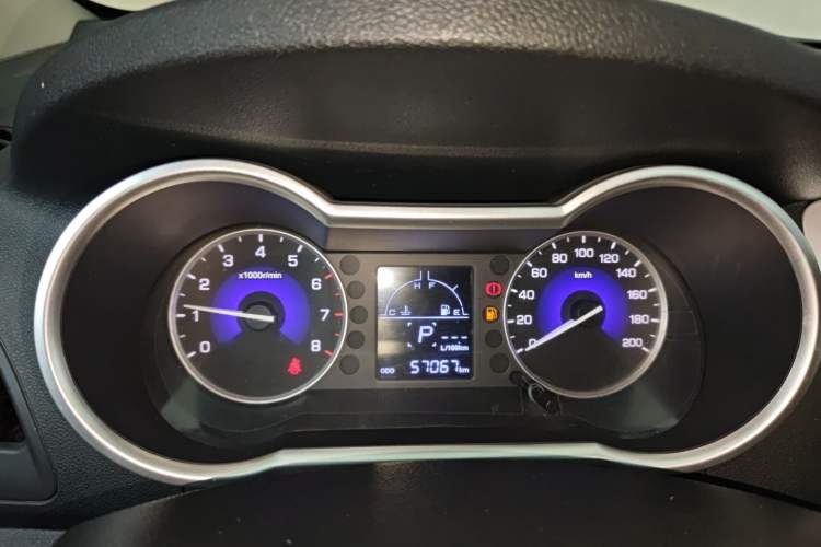 Used Dongfeng Aeolus AX3 2016 1.5L Automatic Zunku Model Instrument Cluster