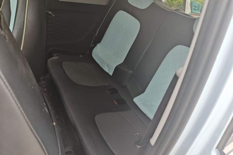 Used Wuling Hongguang MINIEV 2022 Zizai Version Lithium Iron Phosphate Left Rear Seat