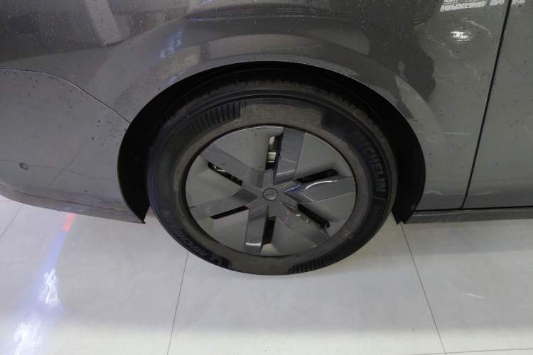 Used Li Auto MEGA 2024 Ultra Model