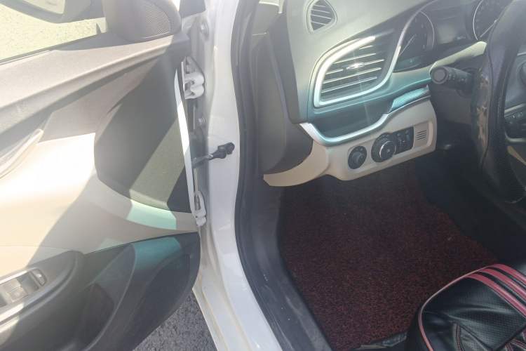 Used Buick GT 2019 15T Dual-Clutch Connected Elite Model China VI