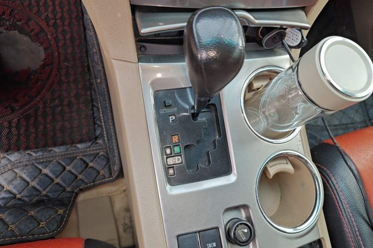 Used Toyota Highlander 2013 2.7L Two-Wheel Drive 5-Seater Purple Gold Edition
