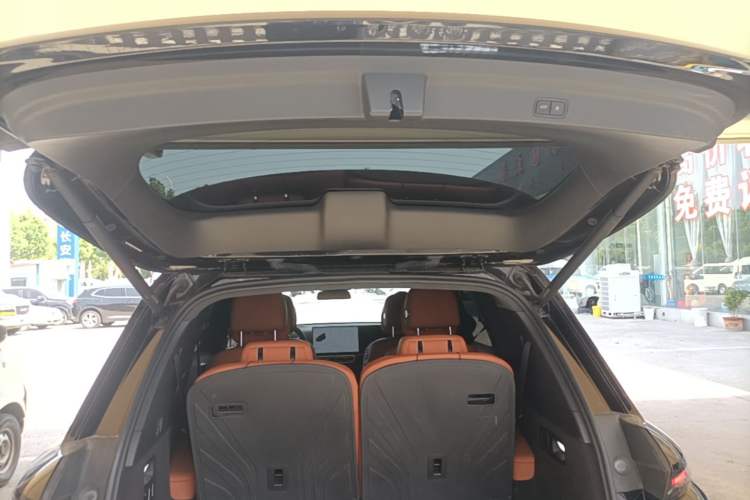 Used Li Auto L8 2024 Max
