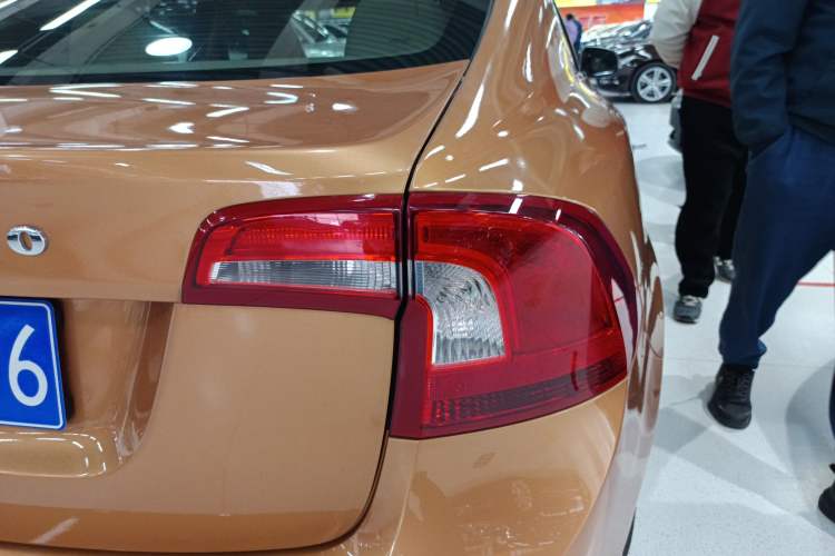 Used Volvo S60 2015 S60L 2.0T Zhiyuan Edition