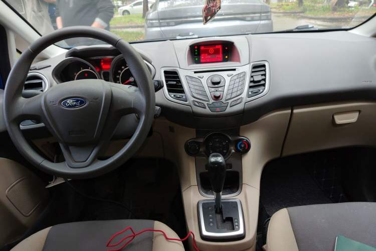 Used Ford Fiesta 2011 Hatchback 1.5L Automatic Fashion Edition Audio And AC Panel