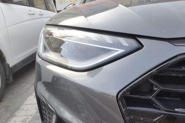 Used Audi A4L 2022 40 TFSI Luxury Dynamic Model