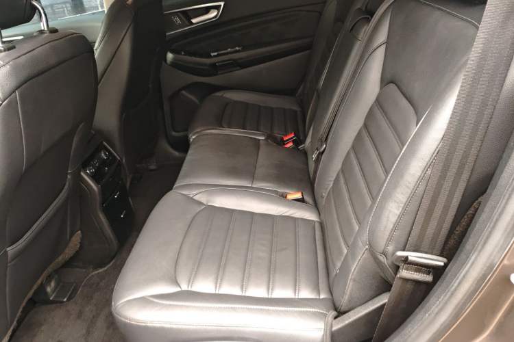 Used Ford Edge 2015 2.0T GTDi 4x4 High-Grade Model Left Rear Seat