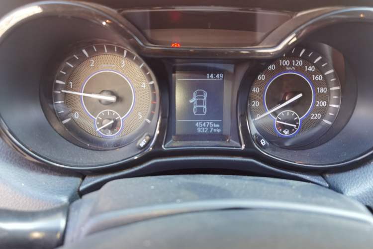 Used JMC Yuhu 5 2019 2.0T Diesel Manual 4x4 Advanced Version China VI Standard Long Wheelbase
