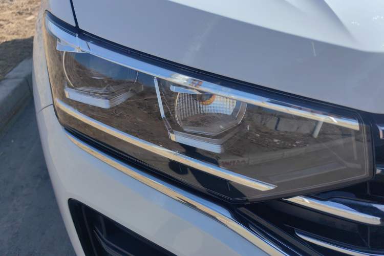 Used Volkswagen Tayron 2020 330TSI Two-Wheel Drive Luxury Smart Connectivity Version
