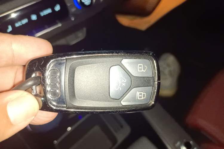 Used Audi A4L 2024 40 TFSI Luxury Dynamic Edition Vehicle Key