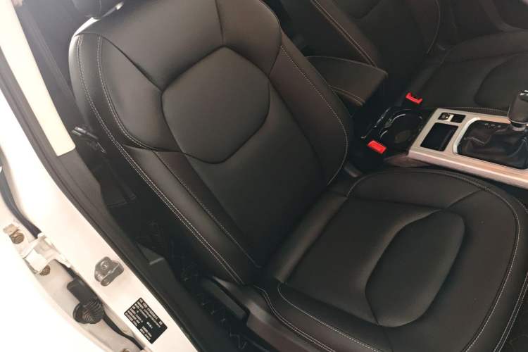 Used Bestune X40 2019 1.6L Automatic Luxury Edition China VI
