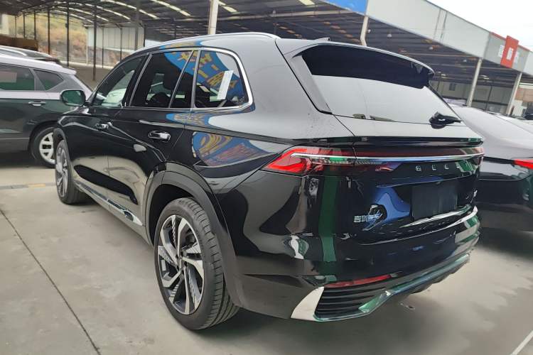 Used Geely Auto Monjaro L 2024 2.0TD High-Power Automatic Two-Wheel Drive Skyline Edition
