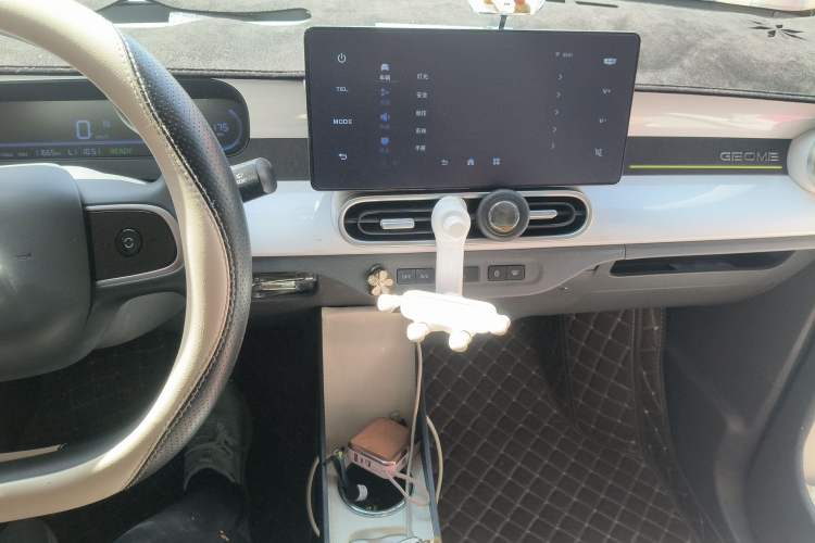 Used Geely Galaxy Panda 2025 210km Panda Kart Audio And AC Panel