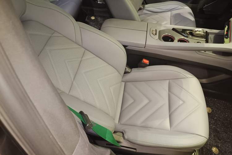 Used Zeekr 001 2022 Ultra-Long Range Dual-Motor ME Version
