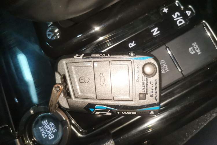 Used Volkswagen Tharu 2023 300TSI Two-Wheel-Drive Full Moon Edition Interior 1