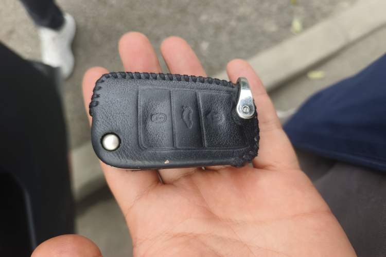 Used Volkswagen Tayron 2019 Teramont Edition 280TSI Two-Wheel Drive Luxury Model China VI Standard Vehicle Key