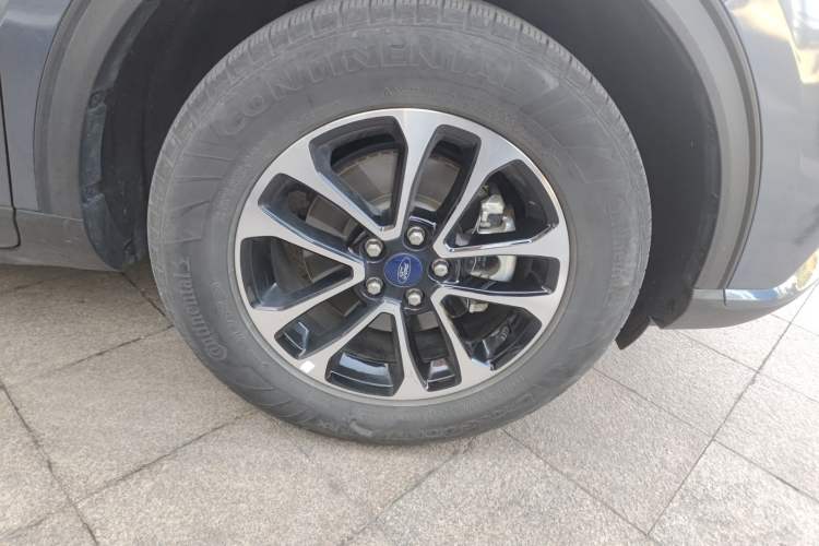 Used Ford Escape 2020 EcoBoost 245 Two-Wheel Drive Smart & Enjoyment Model
